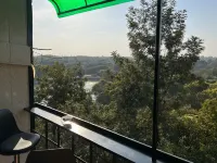 Private Luxury Suite Lake View