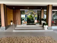 Front One Boutique Adria Boyolali Hotels near Alun-Alun Kidul Boyolali