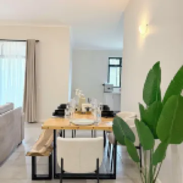 Messe Luxe Charming 2-bedroom apartment with WiFi, AC in amazing Victoria Falls
