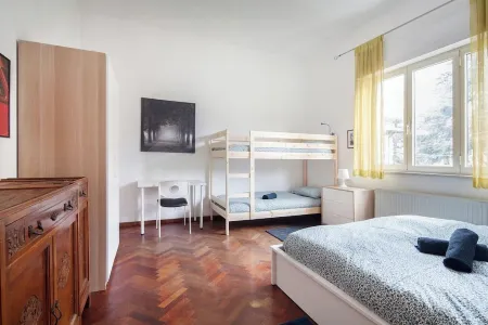 Cinque Terre breakfast home with optional access to Pool, Sauna and Jacuzzi Отели в г. Sarzana