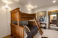 Entire Lower Level Suite on Guest Ranch