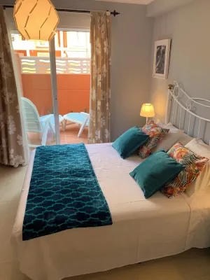 Apartamento CON Gran Terraza Y Acceso Directo A Piscina