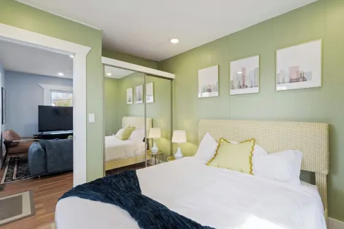 The Niche: A cozy perfection!Newly Renovated Family Friendly! Near Boston