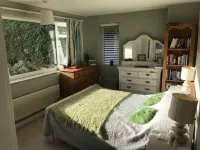 Large Family Home With Heated Pool, Private Garden & Yoga Studio / gym Hotels near Waverley Abbey