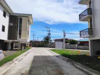 Charming Mel's Place -1bedroom condo near SM Seaside with AC, WiFi & Netflix Hotels in Talisay
