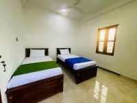 Trinco Town Family Guest House 4-bedroom house in charming Trincomalee with AC,