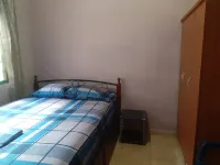 Cute 1-Bdrm Apt in Dolega Centro. Great Central Location w/ a Lovely Stream. Hotels in Dolega District