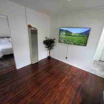 Highland Park Haven – Furnished 1BR Cottage w/ Parking & Wi-Fi Rooms