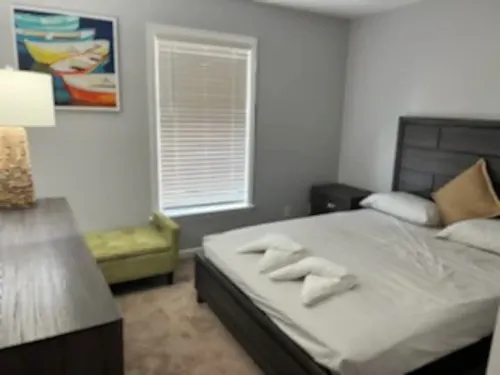 SUMMER FUN IN A 3BED/2BATH SINGLE FAMILY HOME!