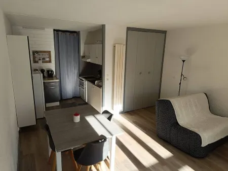 35m2 studio at the foot of the slopes Отели в г. Виллар-де-Ланс