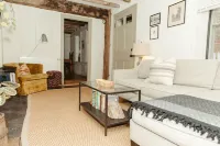 Historic Williams House 2-bedroom downtown Northampton with AC, WiFi Hotel a Northampton