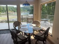 Beach front    newly renovated 4 bed house quiet safe beach Family Friendly Hotels in Quadra Island