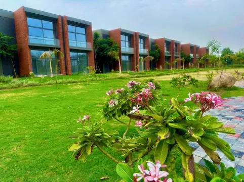 1-bedroom apartment in fabulous Vadodara with fitness room with all amenities.