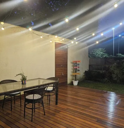 Apartment with large outdoor area to gather friends and family, close to the beach