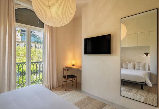 더 불러바드 바이 아스파시오스 썸네일