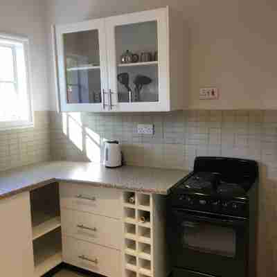 Alimaunde Court Others