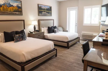 Huff House Inn and Cabins Отели в г. Джексон