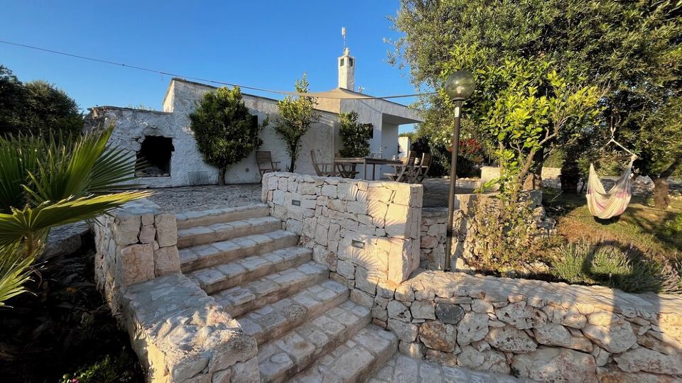 Very nice holiday home in an idyllic olive grove with a private pool