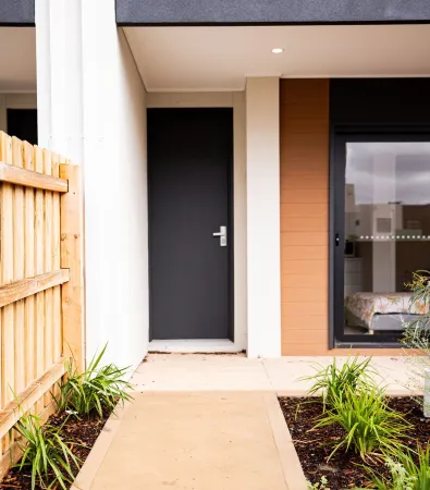 Stunning new built 3-story house near Seaford beach Отели в г. Каррум Даунс