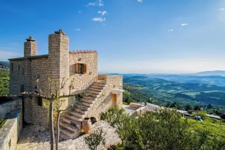 Panoramic View Villa in OliveGroves