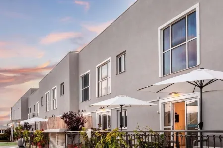 Arroyo Boutique&Business Hotel Отели рядом с достопримечательностью «Авдат»