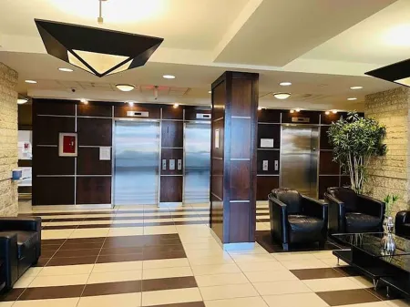 Full Apartment at Train Station Отели рядом с достопримечательностью «Pearle Vision»