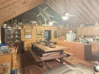 Peaceful 2BR Cabin Retreat in Tifton-Shady Pondside Getaway on Quiet Dirt road