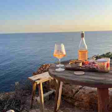 Sailboat moored in the exclusive port of Mahon, ideal for couples and friends. Fitness & Recreational Facilities