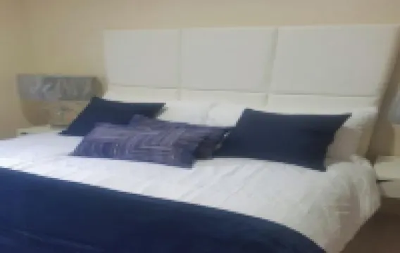 กูร็อก บลิสฟูล อพาร์ตเมนต์ วิธ 3 เบดรูมส์ โรงแรมใน