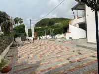 Detached villa 50mt from the cliff and 600 from the beach, private road