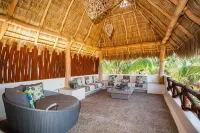 Ocean views, breathtaking sunsets, gorgeous villa