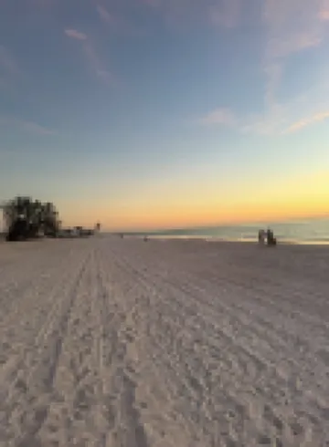 Private Heated Pool-2 Blocks to Beach-Tropical Courtyard-"Villa St.Barth"