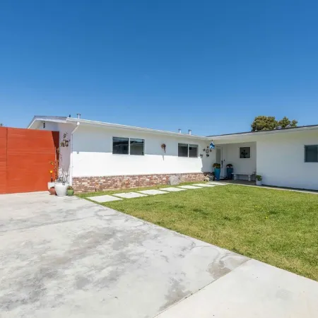 Monterey Bay Oasis STR25-000030- Comfortable  Living  3-bedroom House
