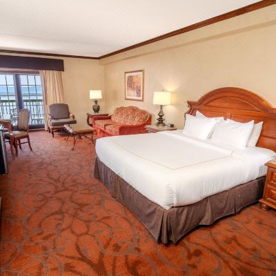 Room, 1 King Bed with Sofa Bed, Lake View, Lakeside Chateau on The Lake Resort Spa and Convention Center Promo Code