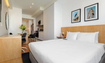 Icon Roma 517 by Wynwood House