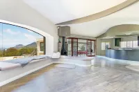 Suite SolVista Hotels in Llandudno