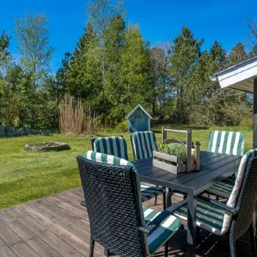 "Balthasar" - 400m from the sea