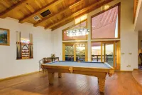 Simple Life Ranch w/ Hot Tub & Sauna in Keene! - Homestays