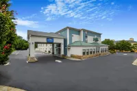 Baymont by Wyndham Grovetown Augusta - parking