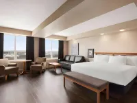 Royal Hotel Edmonton Airport Trademark Collection by Wyndham Hotels in der Nähe von Leduc. Recreation Centre