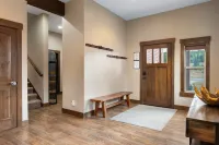 Mountain Haus 4 Bedroom Home by RedAwning Hotels in Tabernash