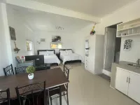 Lopez Beach Resort Hotel a Sipalay City