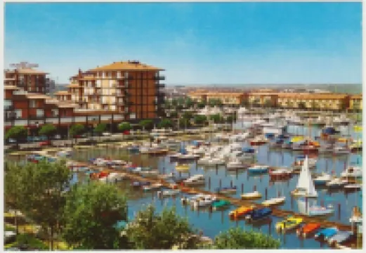 Flat in a Residence with Shared Pool