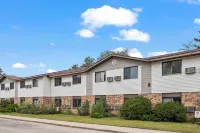 Wautoma Inn by OYO Near Airport WI 73 - parking