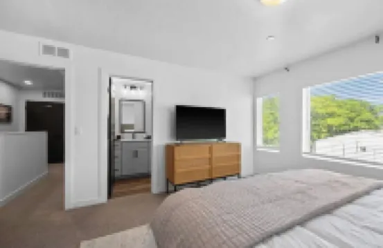 New Townhome | Downtown SLC | 2 Car Garage