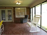 3 bed 2 bath Home 11 miles from Atlantic Ocean Hotels in Carteret County