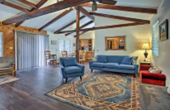 位於優勝美地國家公園附近的舒適住宅帶露台！