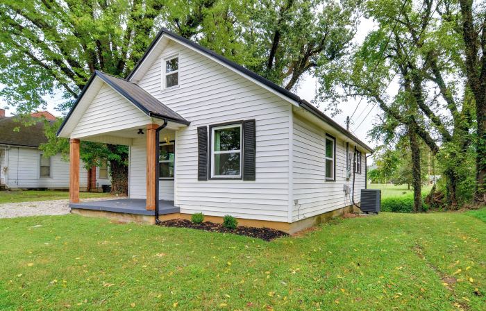 Burnside Vacation Rental, Walk to Lake Cumberland!