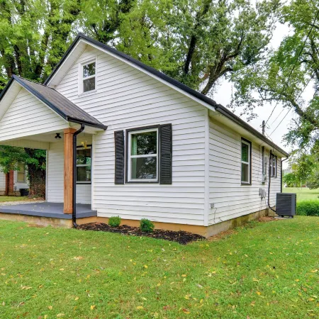 Burnside Vacation Rental, Walk to Lake Cumberland!