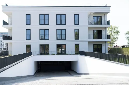 Yachthafen Premium Plus H1-4 - Holiday Apartment at Yachthafen Barth